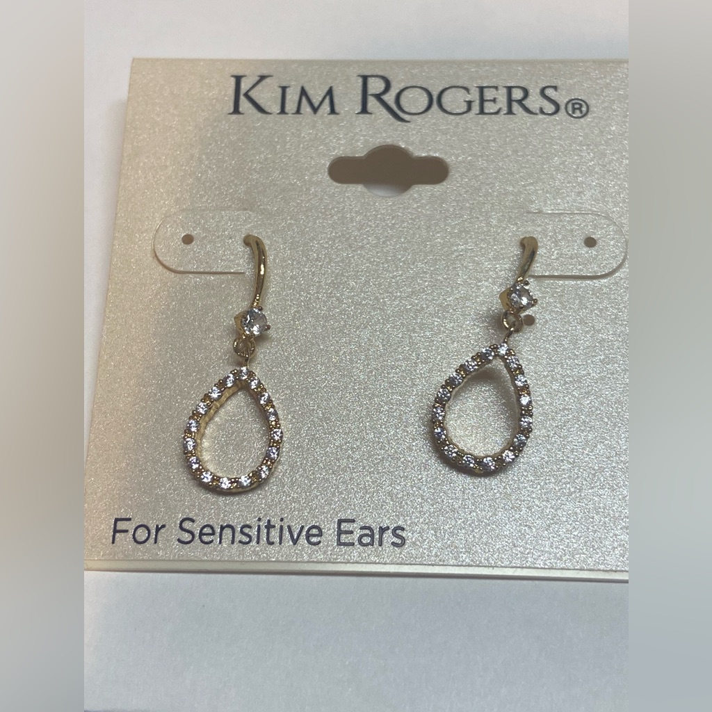 Nwt Kim Rogers Gold Tone And Rhinestone Earrings